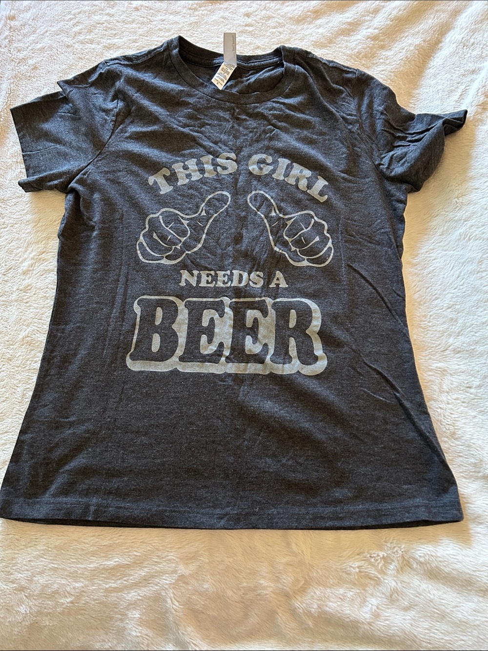 Women’s Dark Gray Short Sleeve Graphic Tee - 'This Girl Needs a Beer'